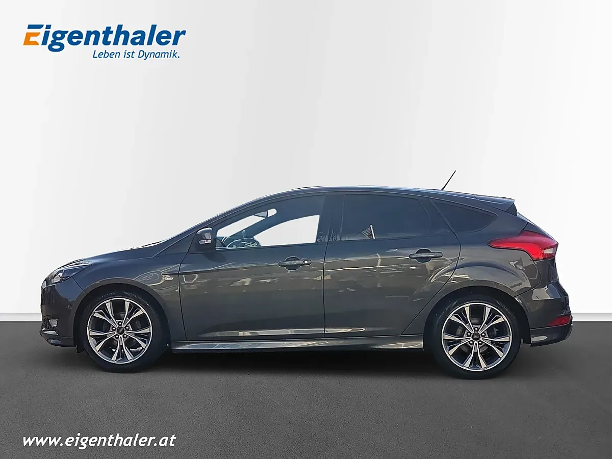 Ford Focus 2018 photo 2