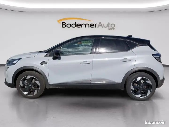 Renault Captur 2026 photo 2
