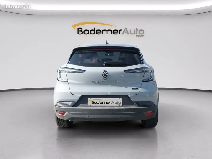 Renault Captur 2026 photo 4