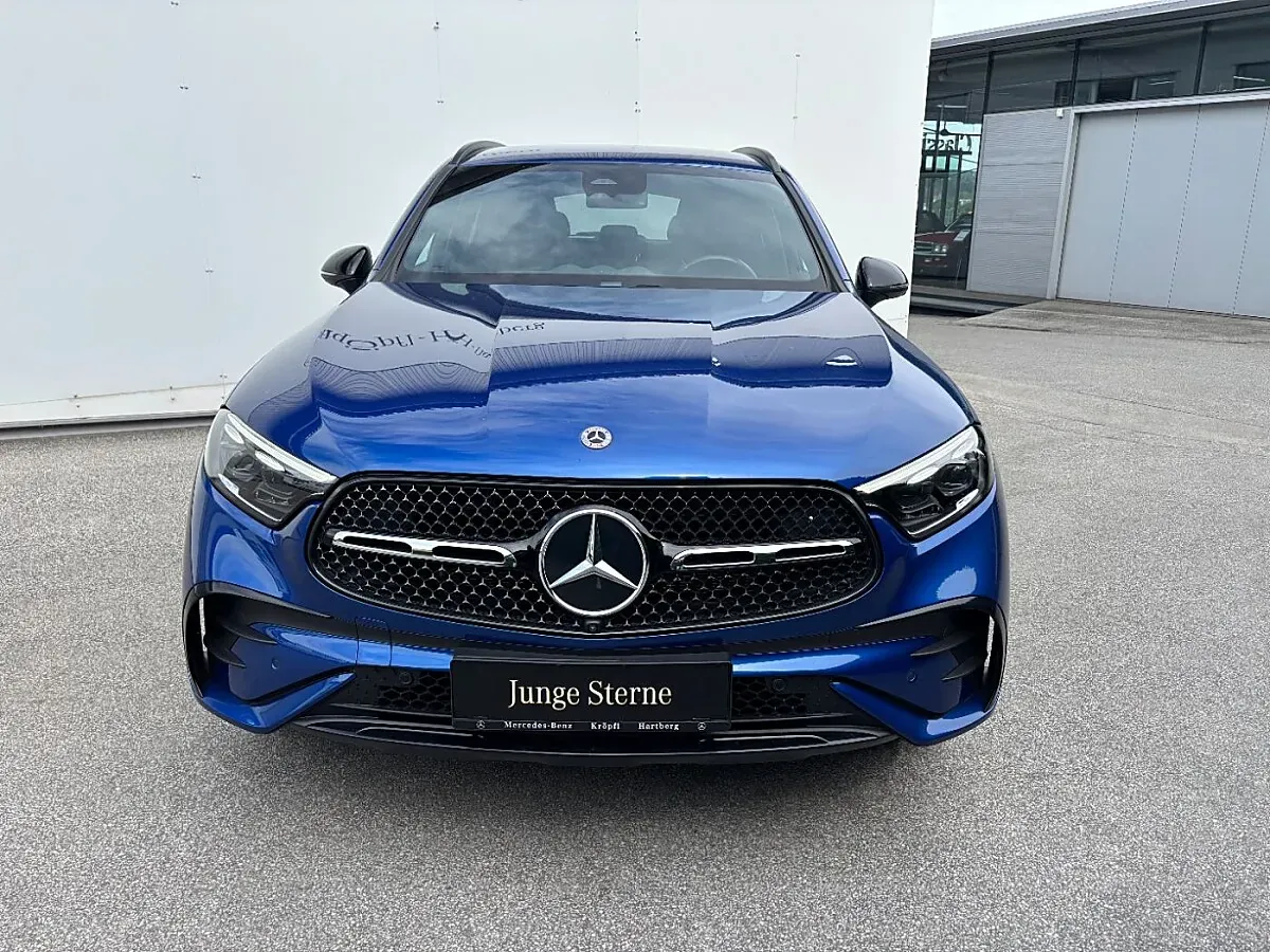 Mercedes-Benz Glc-Class 2025 photo 3