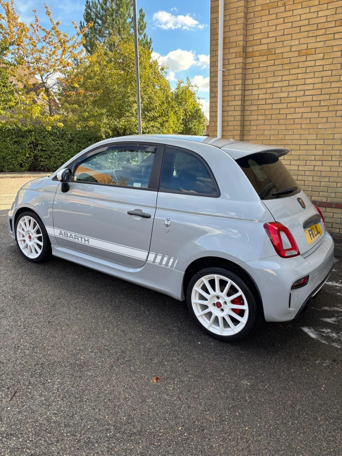 Abarth 595 2019 photo 2