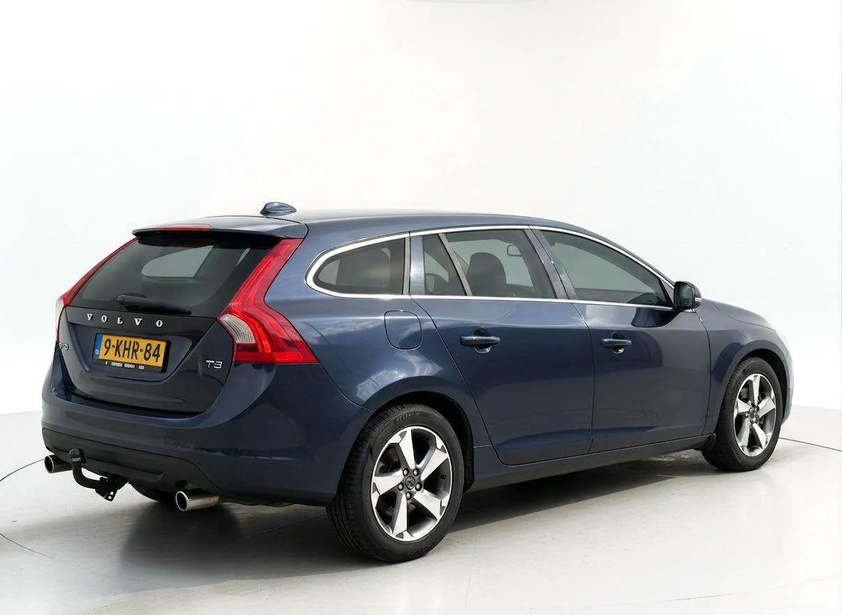 Volvo V60 2013 photo 3