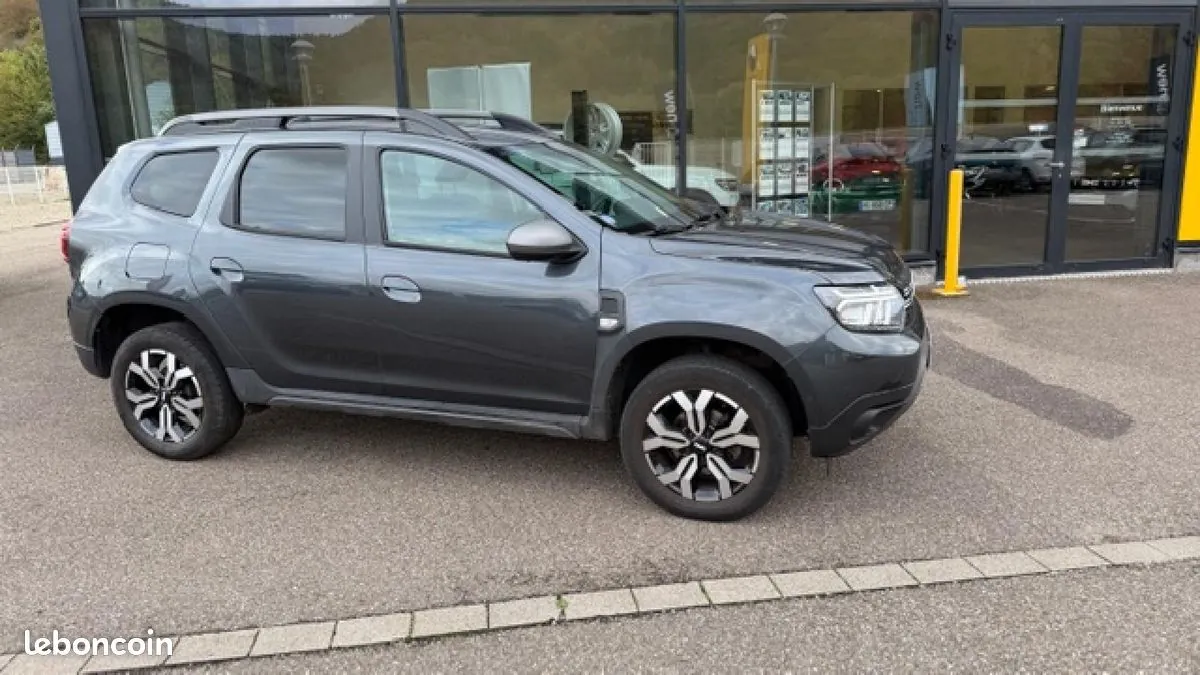 Dacia Duster 2023 photo 4