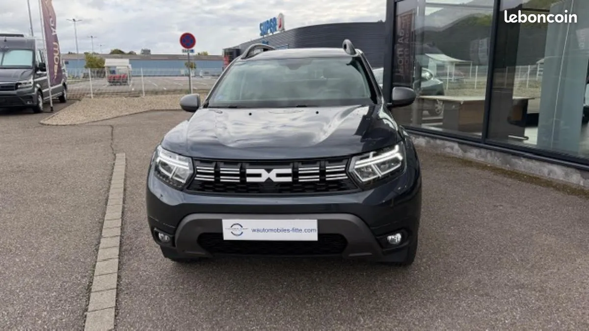 Dacia Duster 2023 photo 2