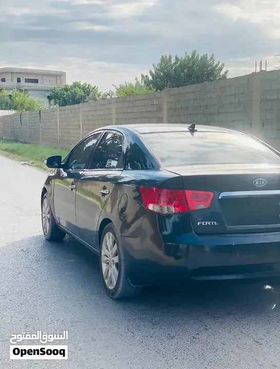 Kia Cerato 2012 photo 3