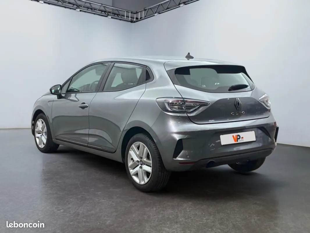 Renault Clio 2025 photo 2