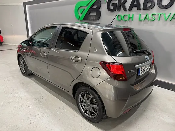 Toyota Yaris 2016 photo 3