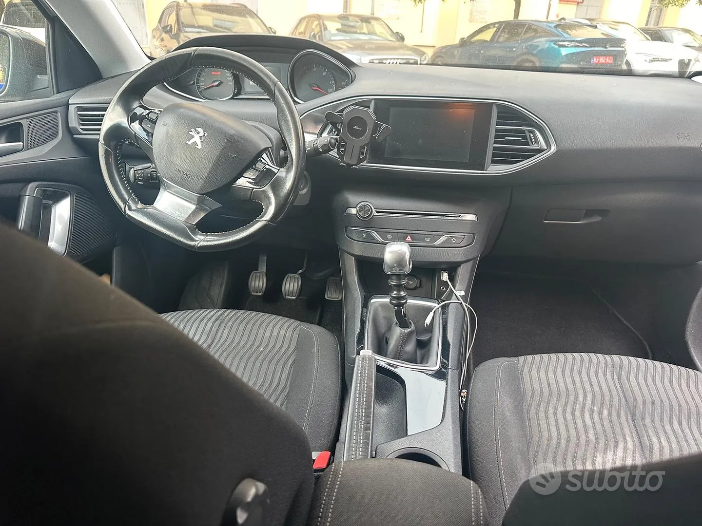 Peugeot 308 2015 photo 5