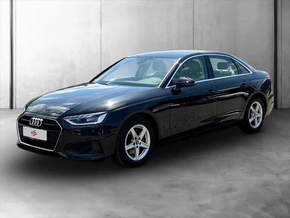Audi A4 2021 photo 2