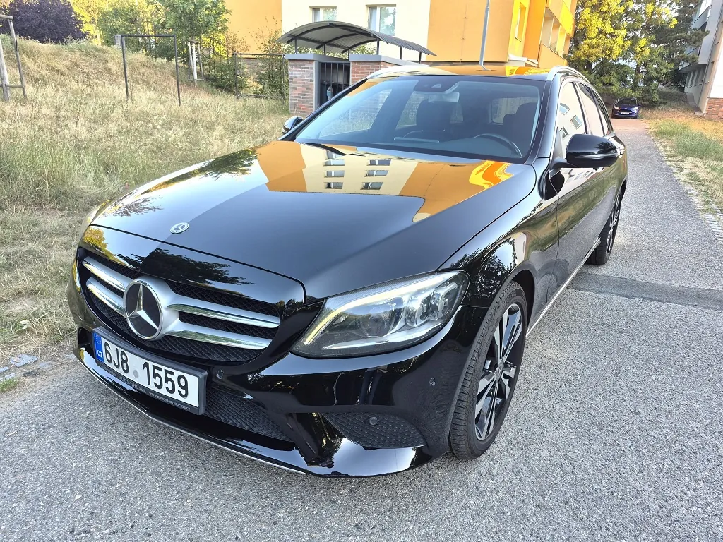 Mercedes-Benz C220D
