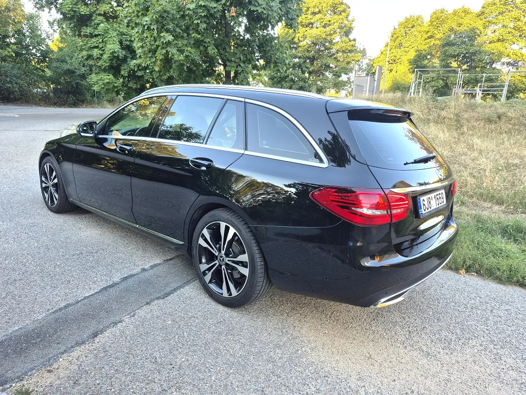 Mercedes-Benz C220D 2019 photo 4