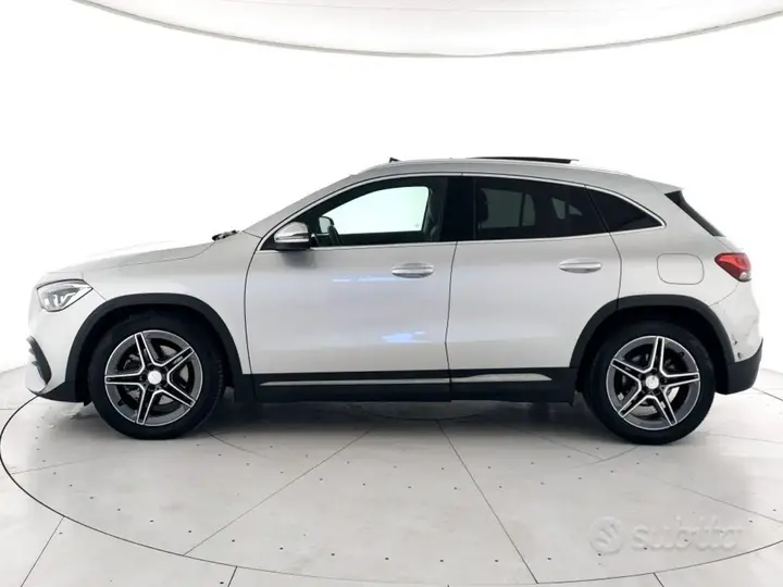 Mercedes-Benz Gla 2022 photo 2
