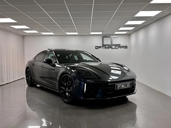 Porsche Panamera 4