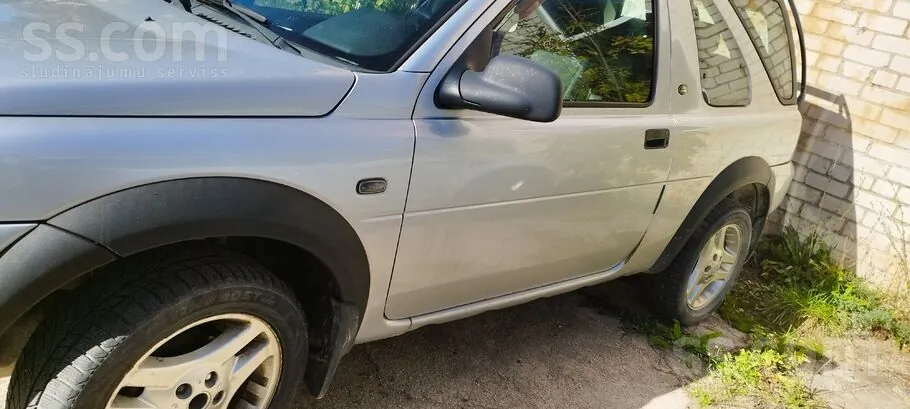 Land Rover Freelander 2006 photo 2