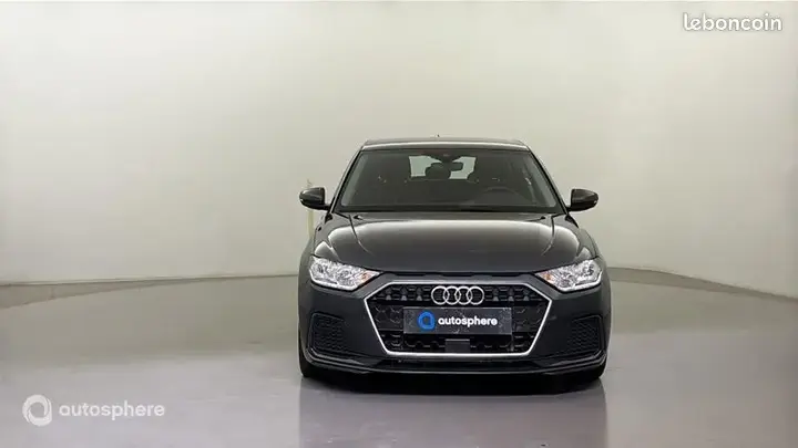 Audi A1 2023 photo 2