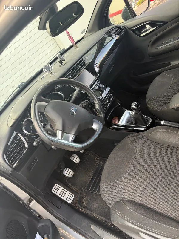 Citroen Ds3 2013 photo 3