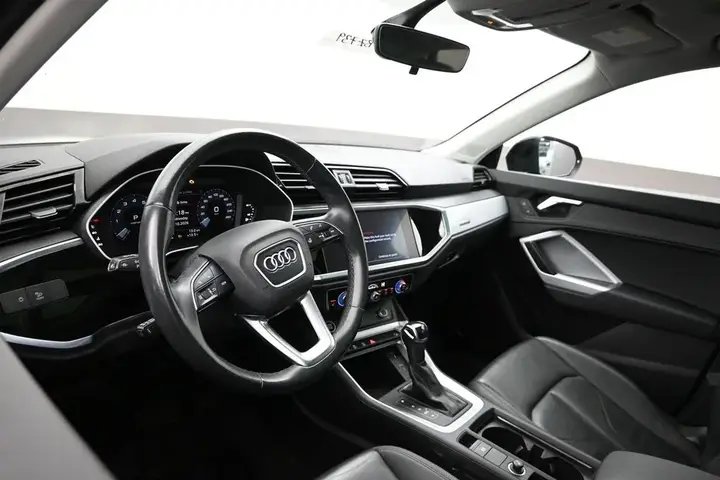 Audi Q3 2022 photo 5