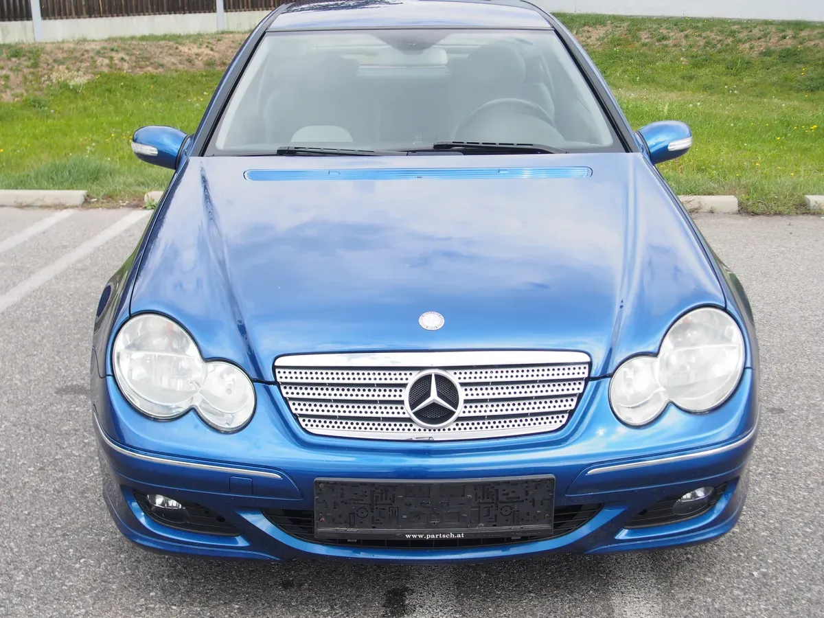 Mercedes-Benz C-Class 2006 photo 3