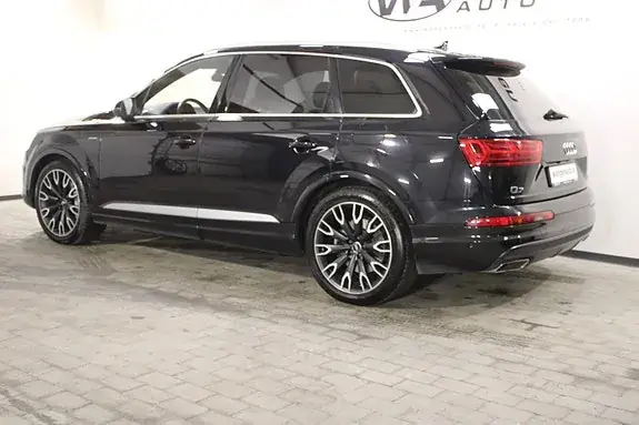 Audi Q7 2017 photo 5