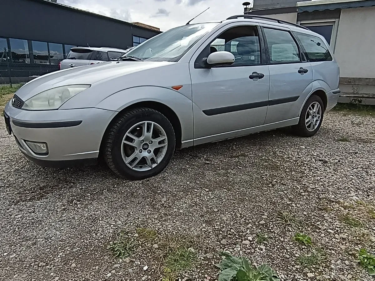 Ford Focus 2005 photo 2