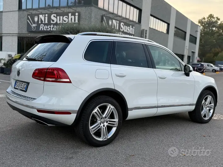 Volkswagen Touareg 2016 photo 4