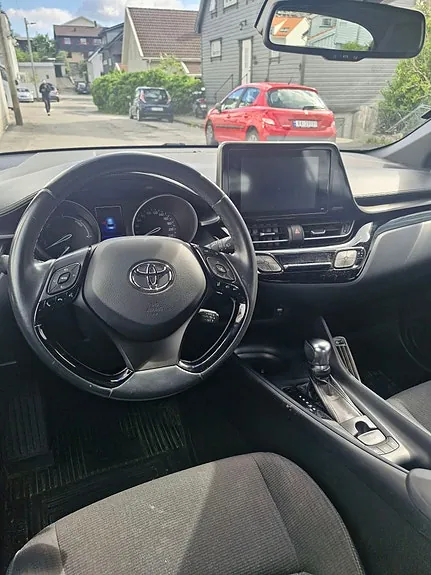 Toyota C-Hr 2018 photo 5