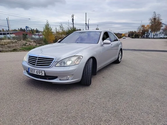 Mercedes-Benz S320