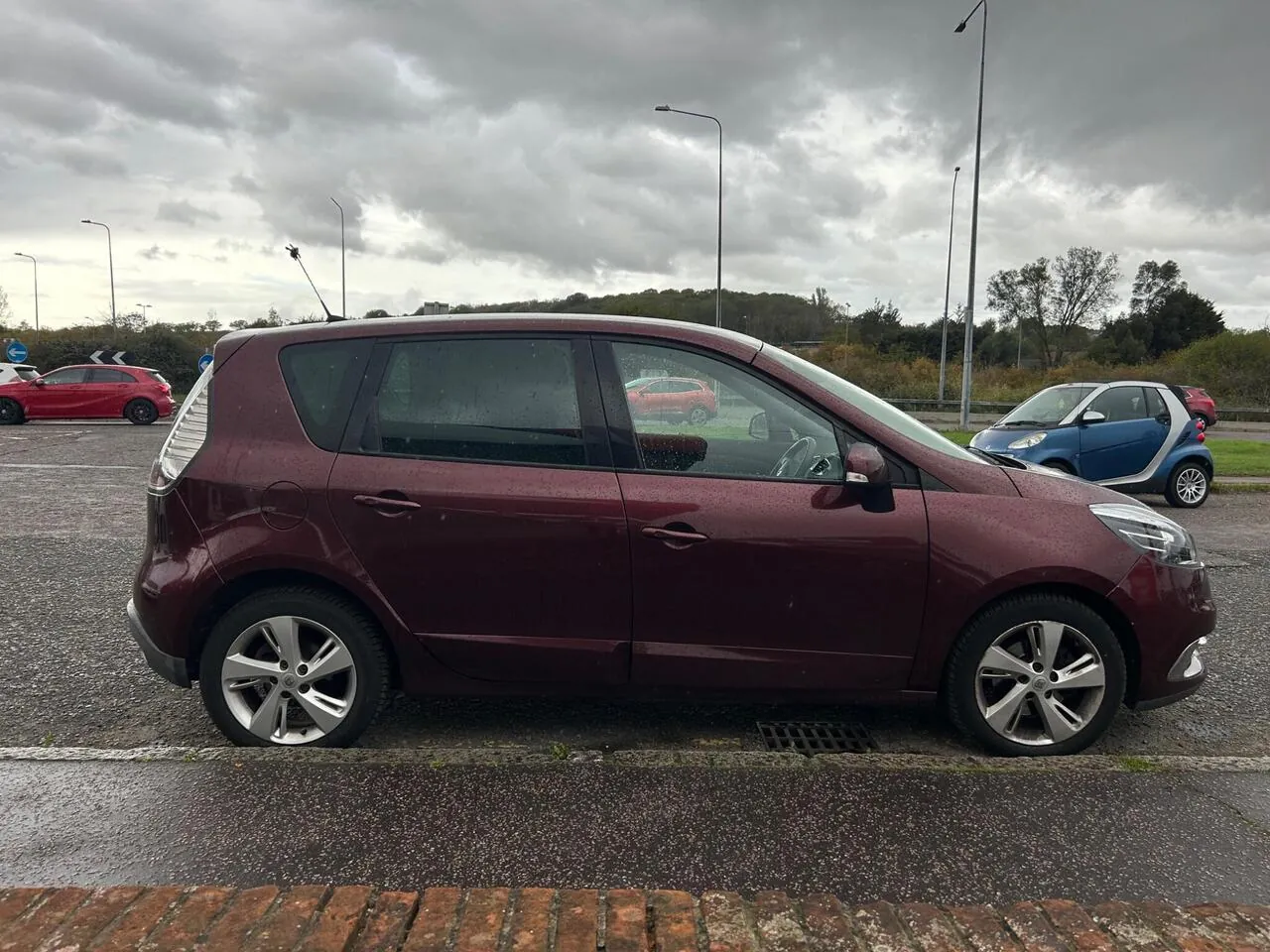 Renault Scenic 2012 photo 3