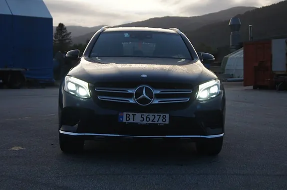 Mercedes-Benz Glc350 E 2017 photo 2