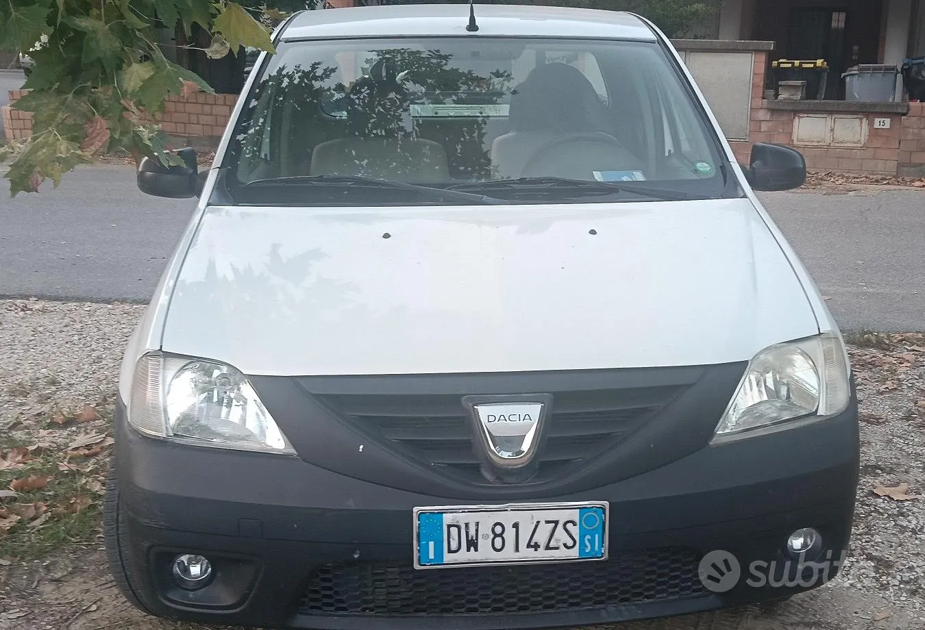 Dacia Logan 2009 photo 2