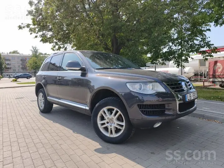 Volkswagen Touareg
