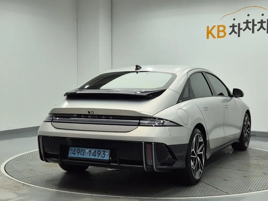 Hyundai Ioniq 6 2024 photo 3
