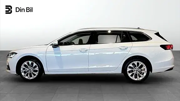 Skoda Superb 2026 photo 2