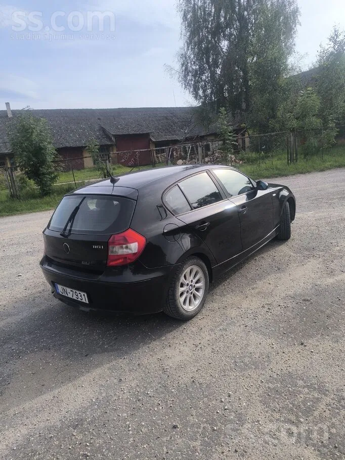 BMW 1.6 2005 photo 3
