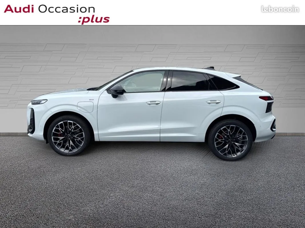 Audi Q3 2026 photo 2