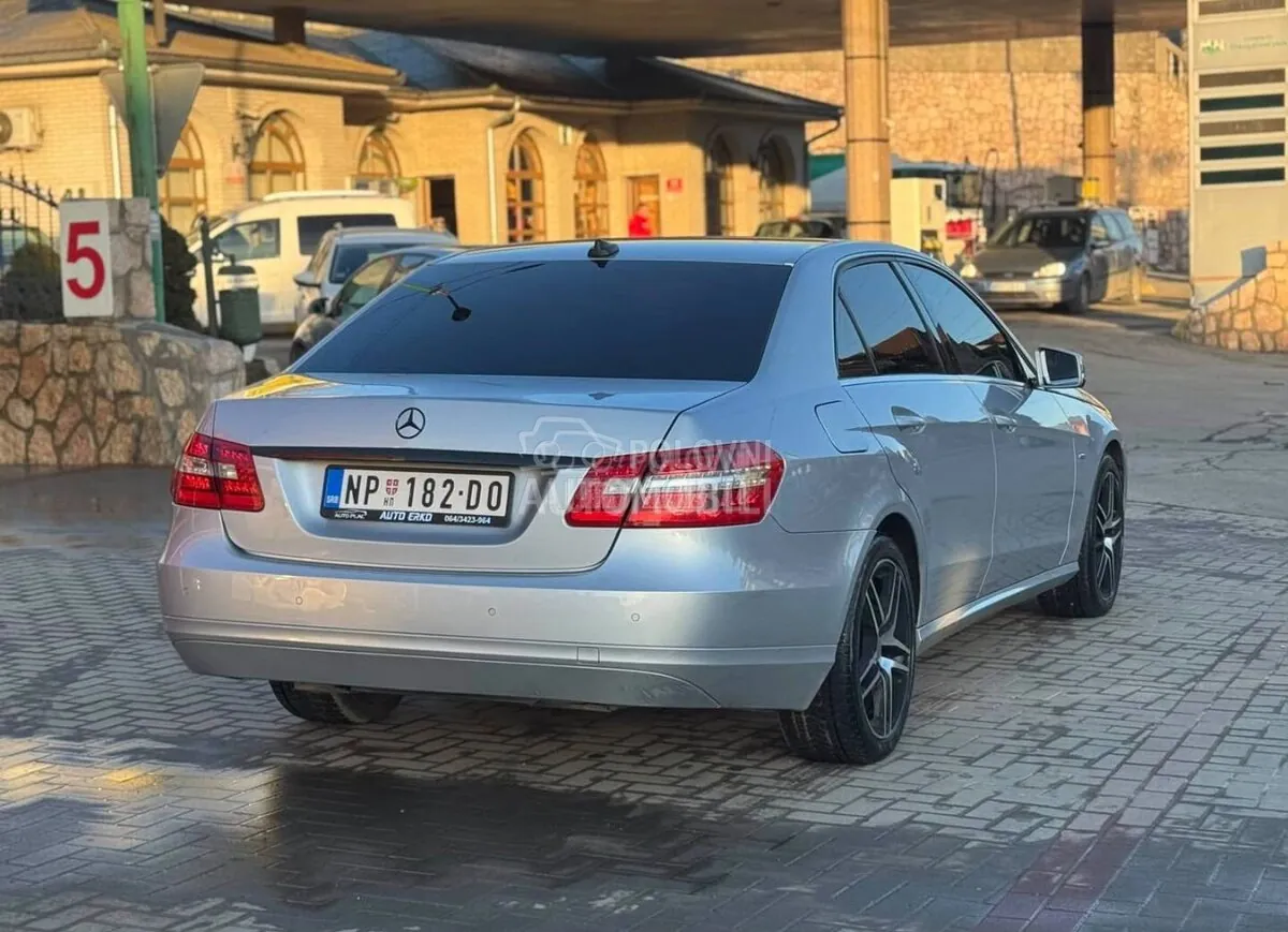 Mercedes-Benz E 220 2012 photo 5