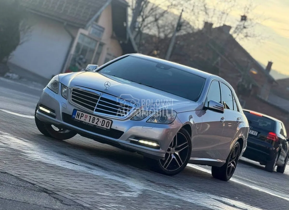 Mercedes-Benz E 220
