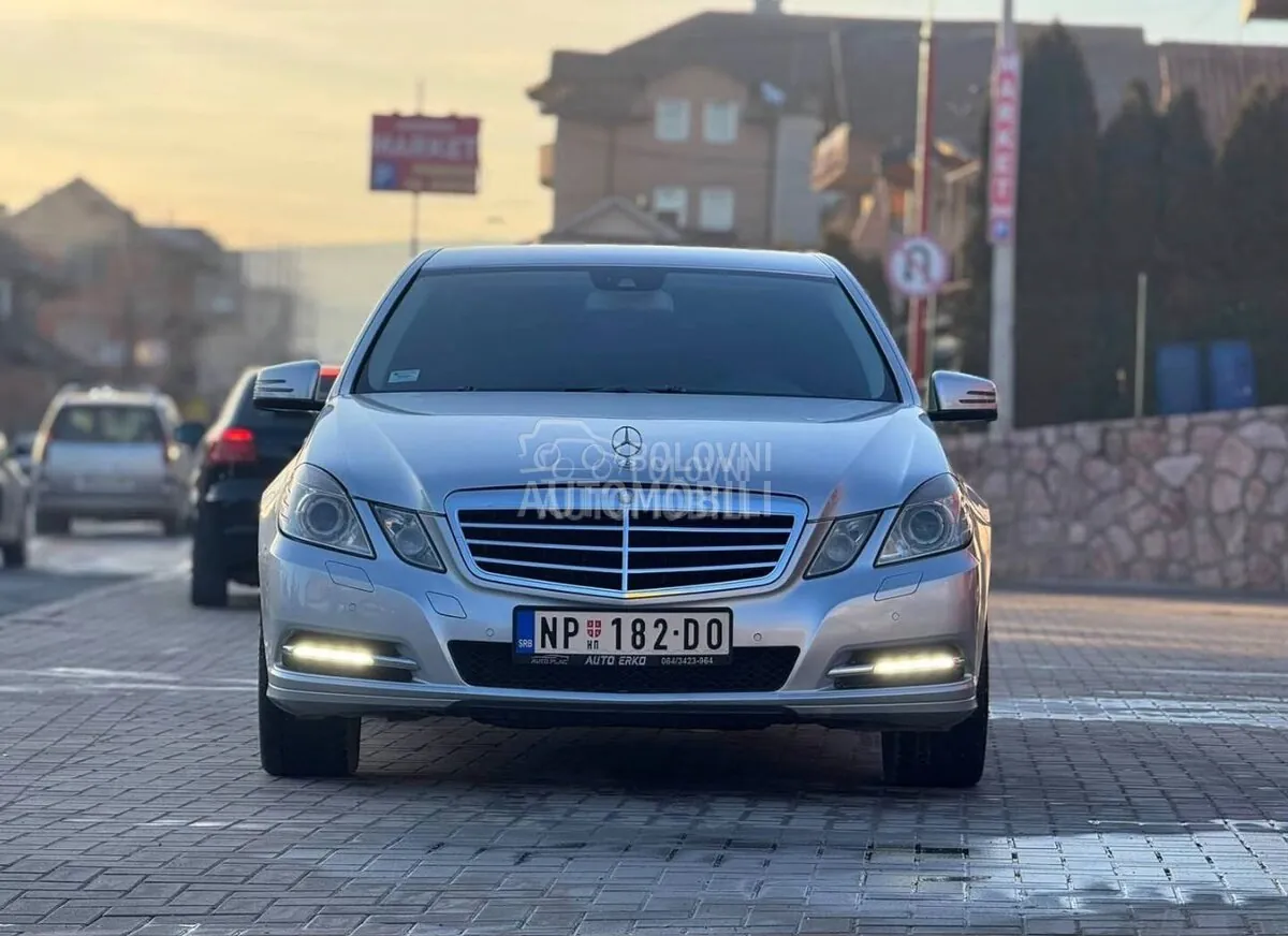 Mercedes-Benz E 220 2012 photo 3