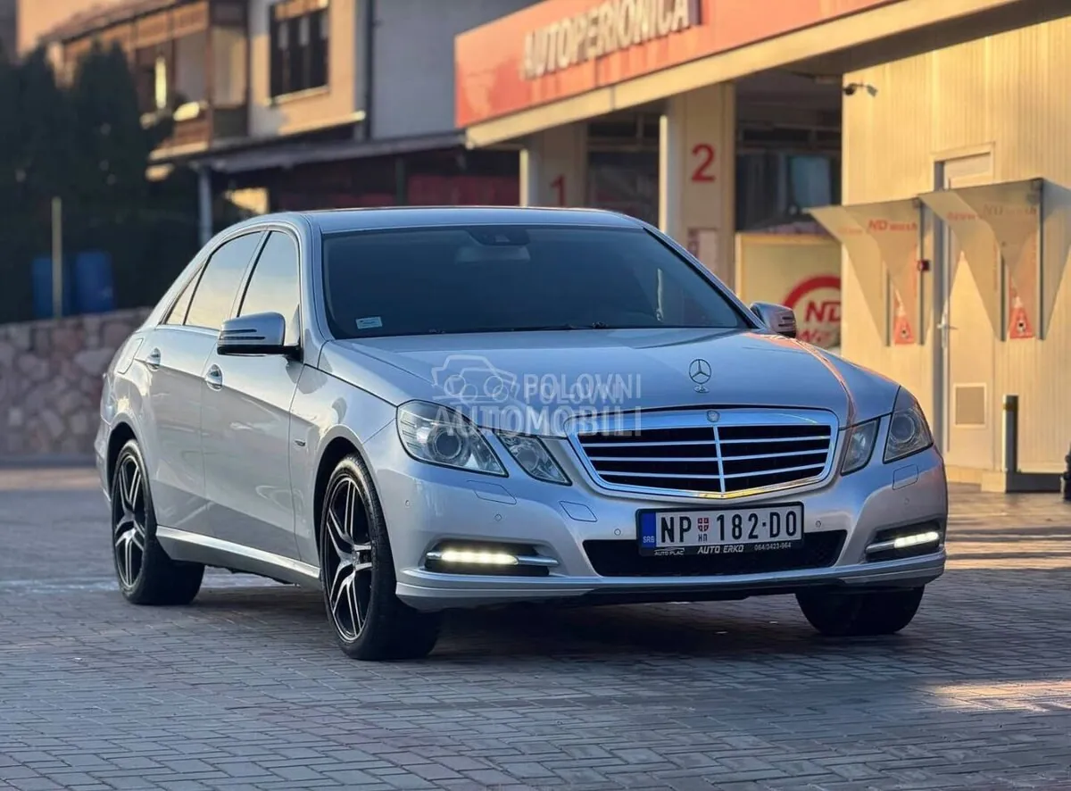Mercedes-Benz E 220 2012 photo 4