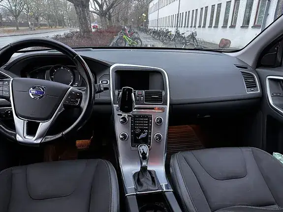 Volvo Xc60 2017 photo 5