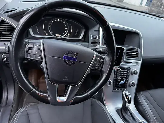 Volvo Xc60 2017 photo 3