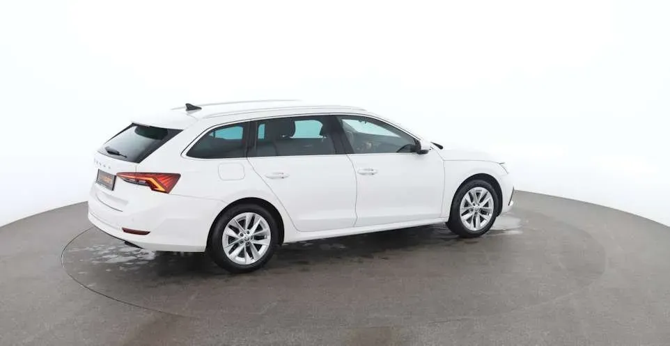 Skoda Octavia 2020 photo 2