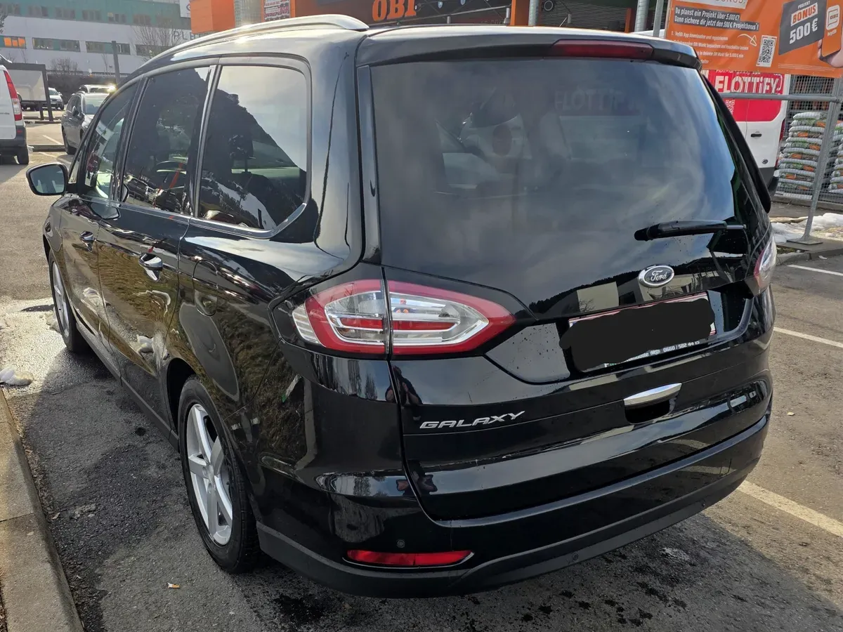 Ford Galaxy 2017 photo 3