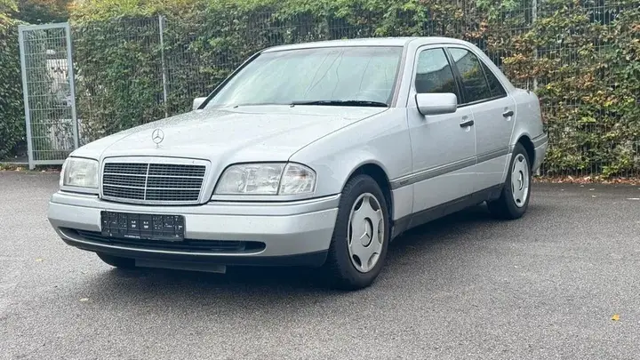 Mercedes-Benz C 250