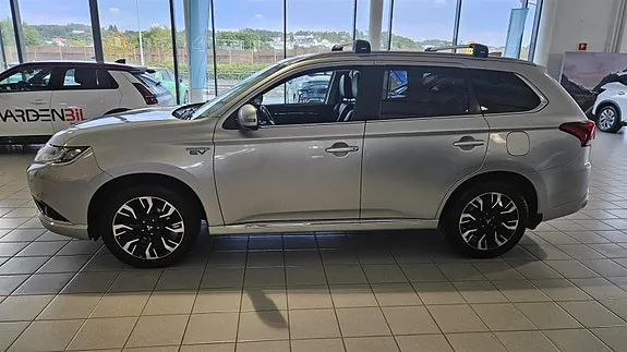 Mitsubishi Outlander 2018 photo 4