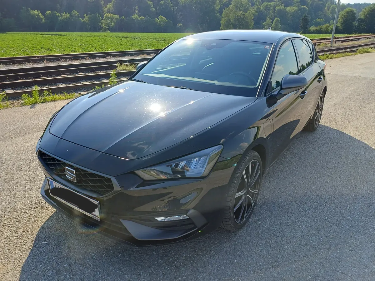 Seat Leon 2021 photo 2