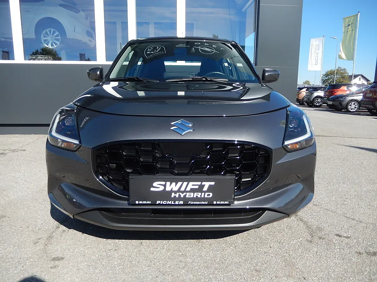 Suzuki Swift photo 2