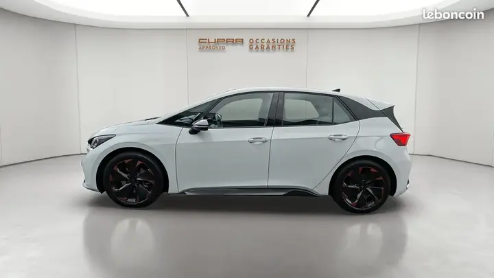 Cupra Born 2023 photo 2