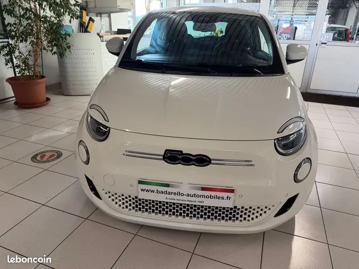 Fiat 500 2023 photo 2