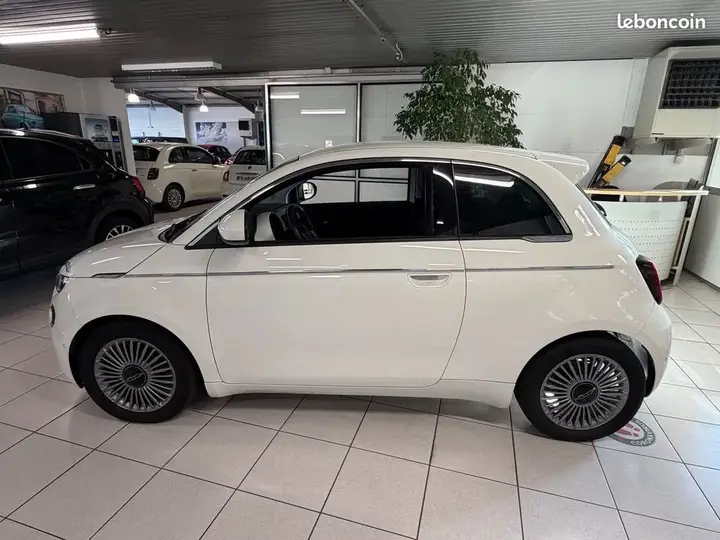 Fiat 500 2023 photo 4